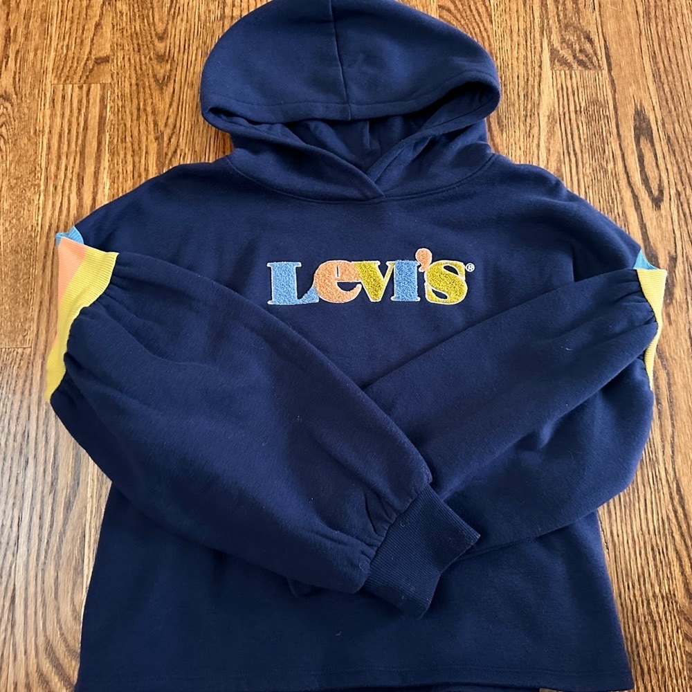 New Without Tags Levi’s Sweatshirt